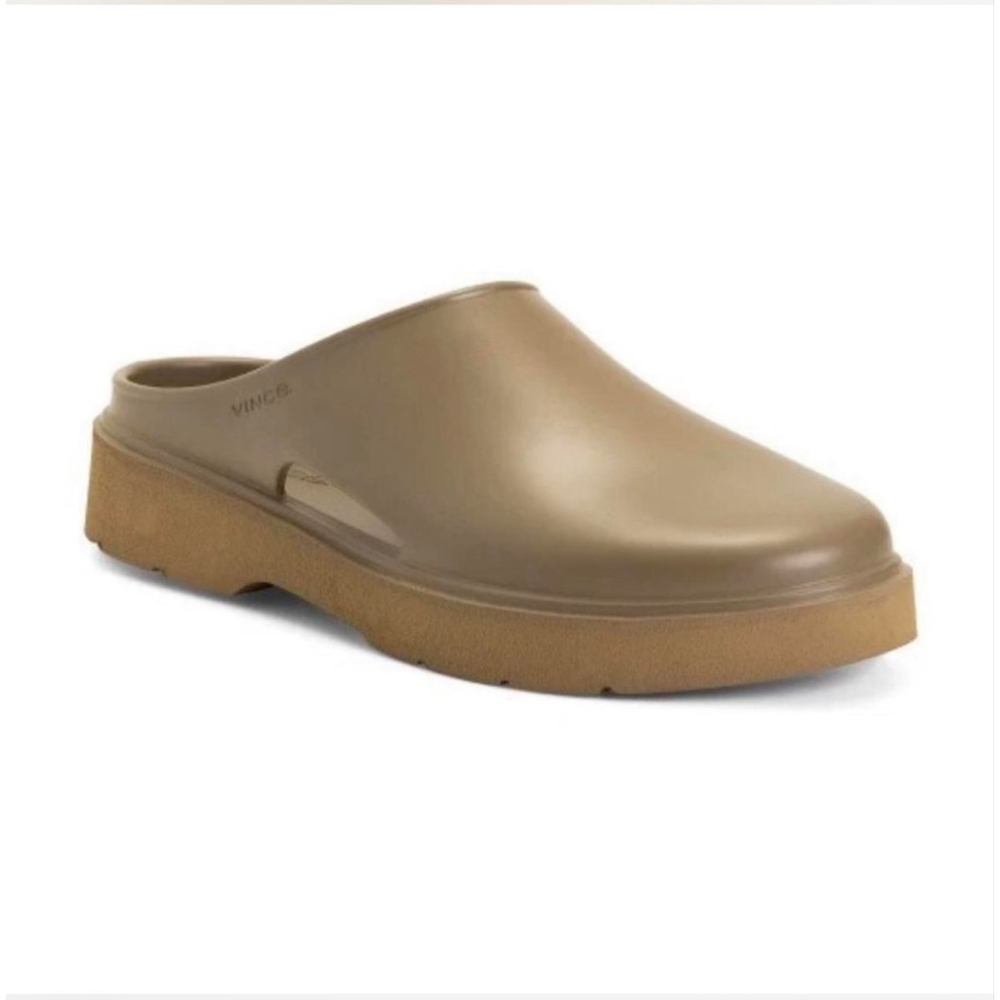 Vince Unisex Geo Mule Slip-On
Comfort Cloos in Coress Women's 7/Mens 5
